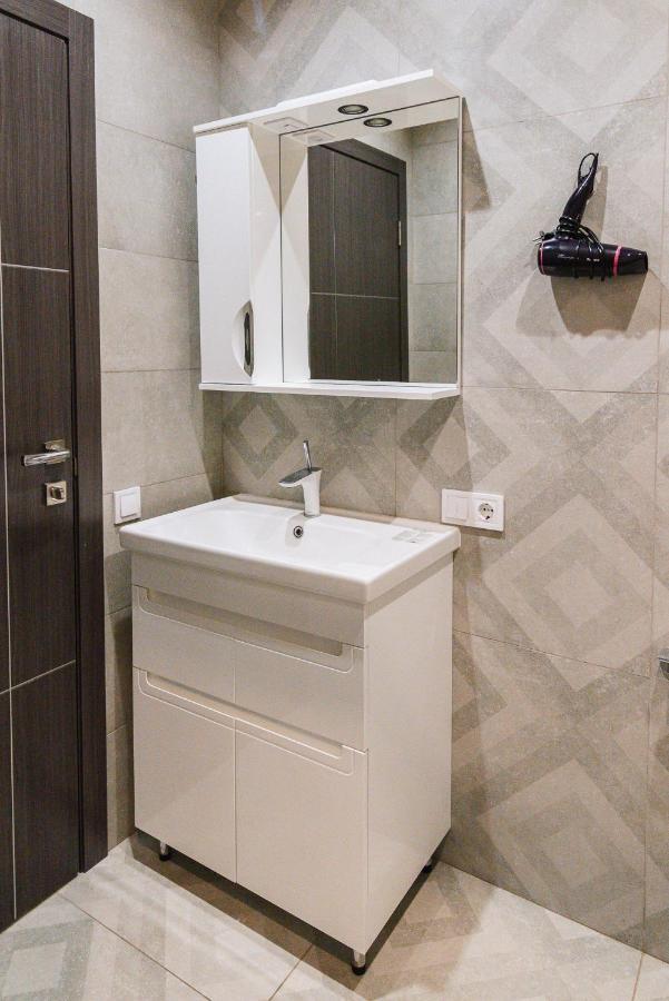 Royal Tower Luxurious Smart Residence เคียฟ ภายนอก รูปภาพ