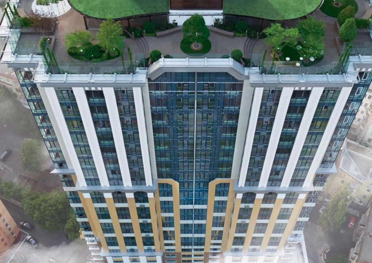Royal Tower Luxurious Smart Residence เคียฟ ภายนอก รูปภาพ