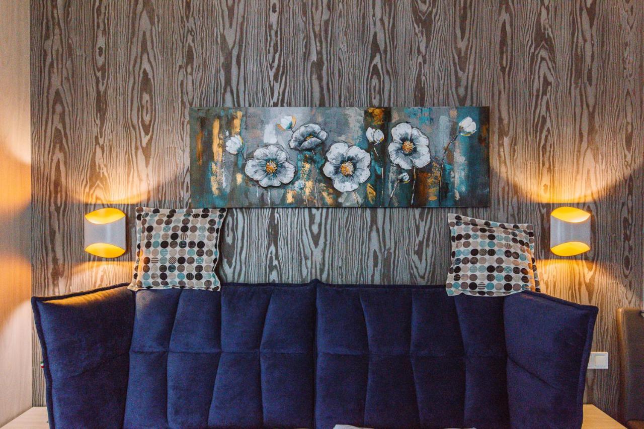 Royal Tower Luxurious Smart Residence เคียฟ ภายนอก รูปภาพ